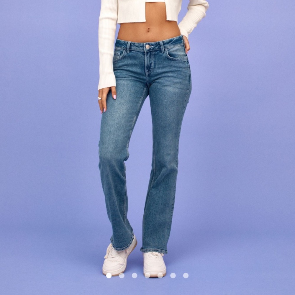 H&M flare low jeans